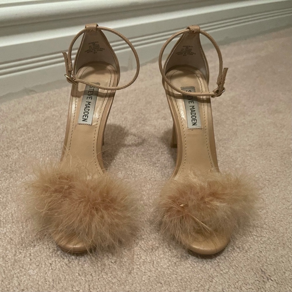 Nude Feather/Fuzzy Steve Madden Heels